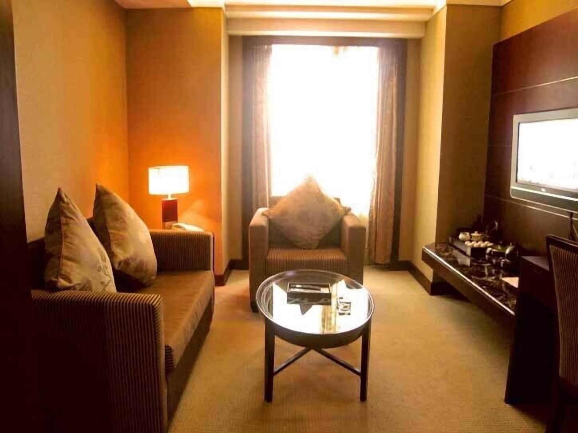 Howard Johnson Wyndham Leonora Plzaz Shanghai Extérieur photo