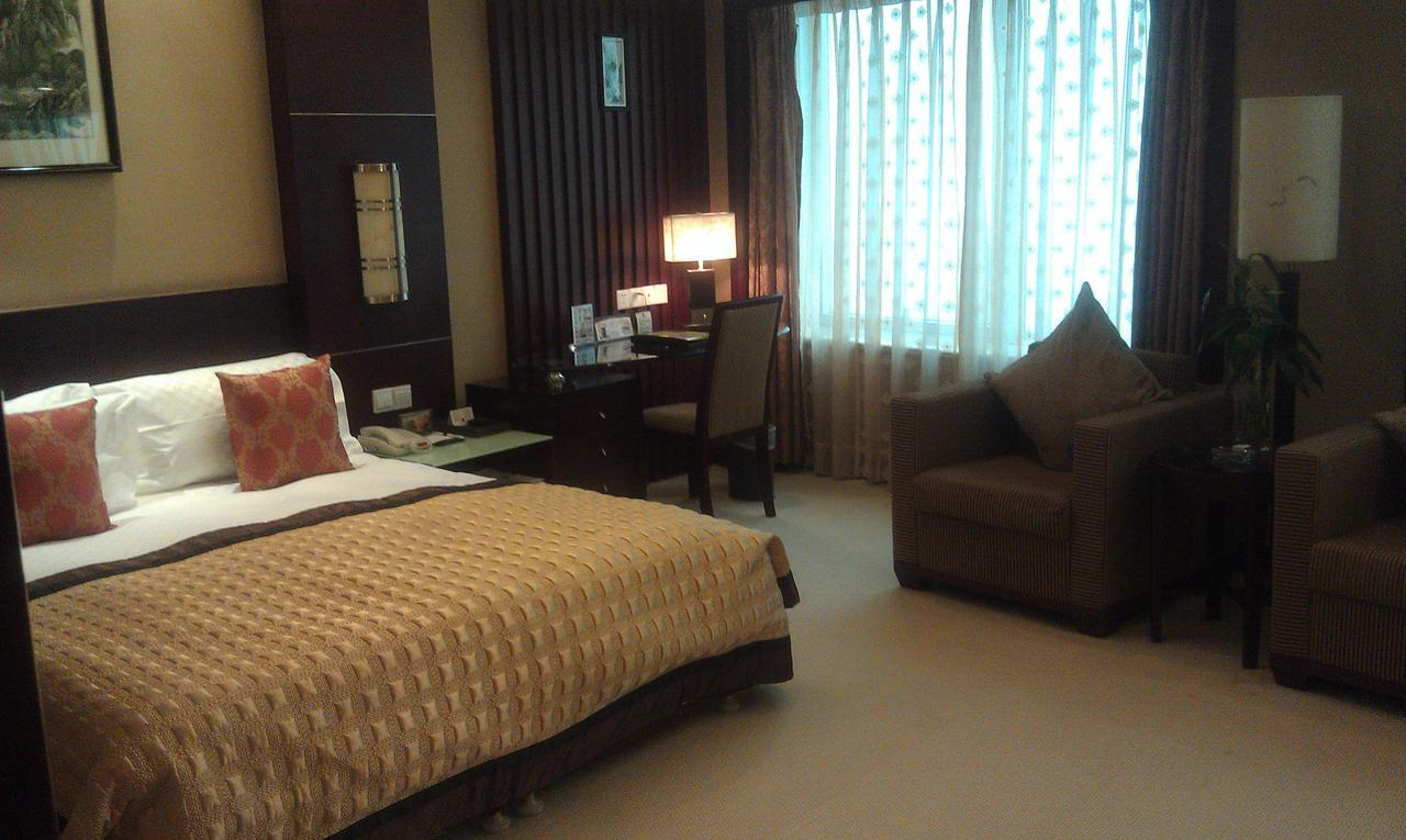 Howard Johnson Wyndham Leonora Plzaz Shanghai Extérieur photo